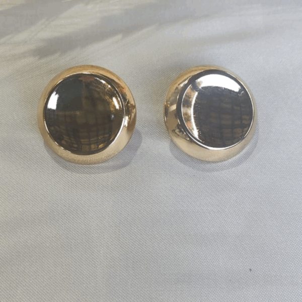 Brinco Botão liso folheado a Ouro 18k