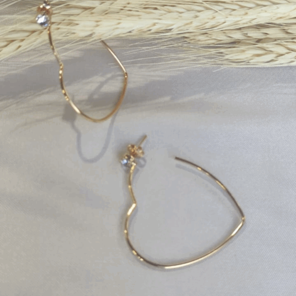 Brinco Coração com Zircônia