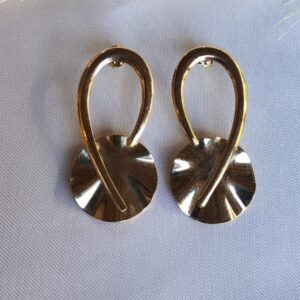 Brinco dourado Chapa martelada