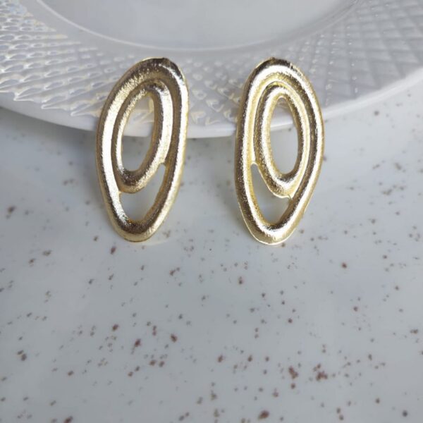 Brinco Orgânico Folheado a Ouro 18k