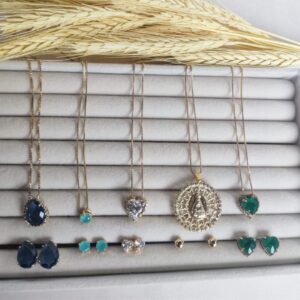 Conjunto brinco e colar - Cor ouro champagne